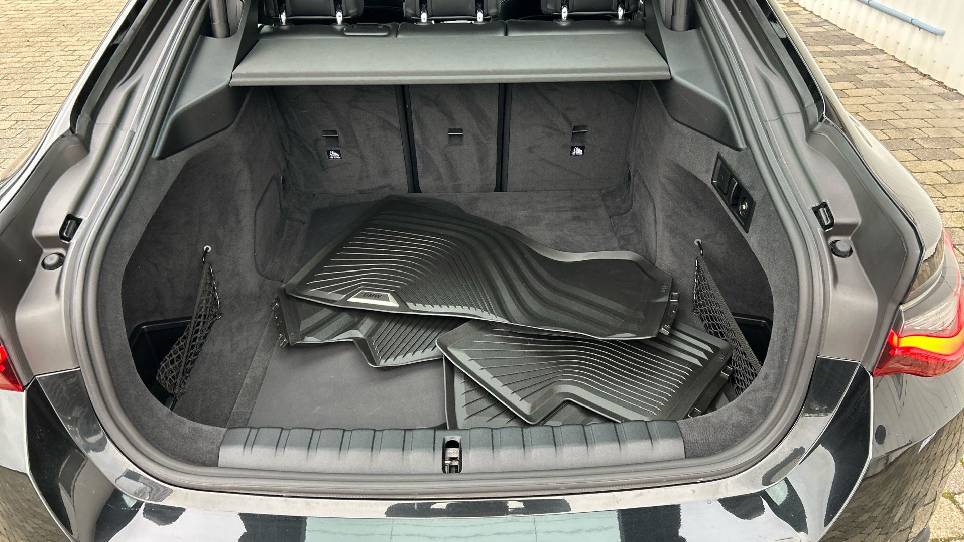 Foto 23 van BMW i4