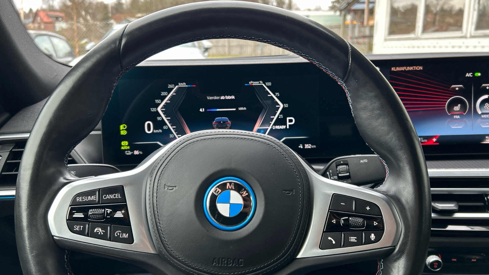 Foto 13 van BMW i4
